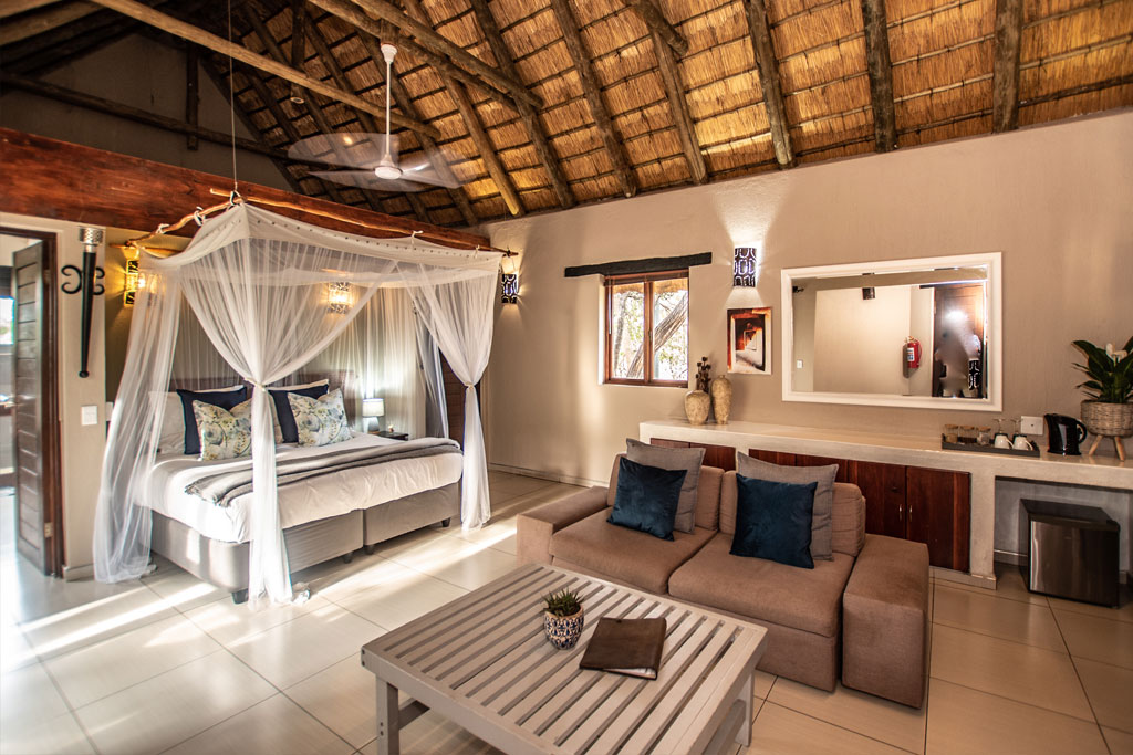 Accommodation at Leopards Lair Bush Lodge